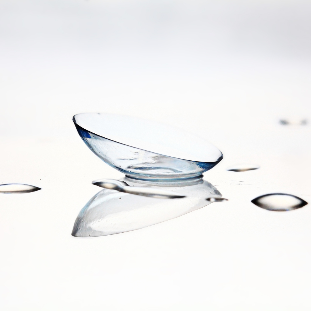 Contact Lens with drops of fluid